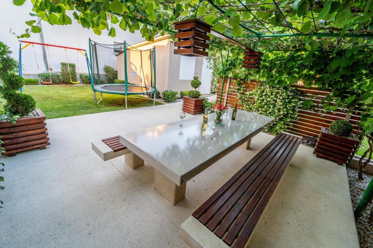 Apartment Suncica プーラ エクステリア 写真