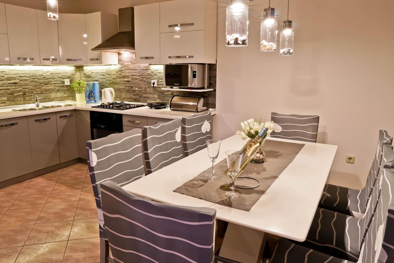Apartment Suncica プーラ エクステリア 写真