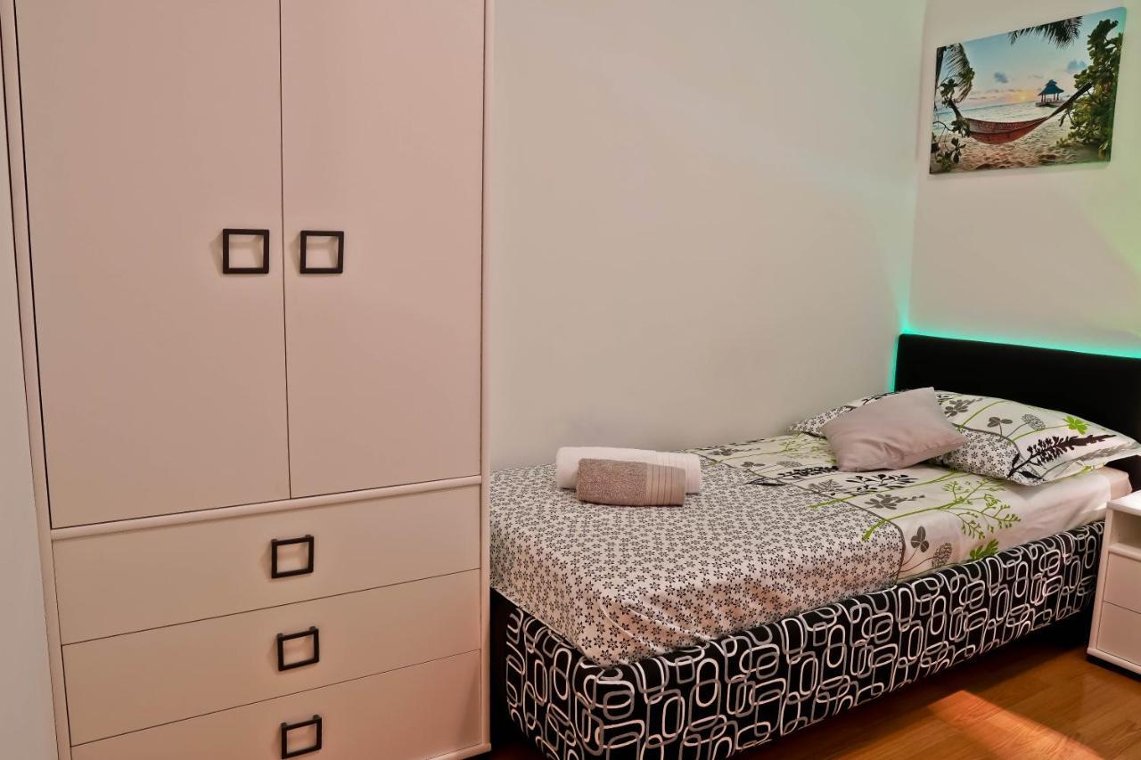 Apartment Suncica プーラ エクステリア 写真