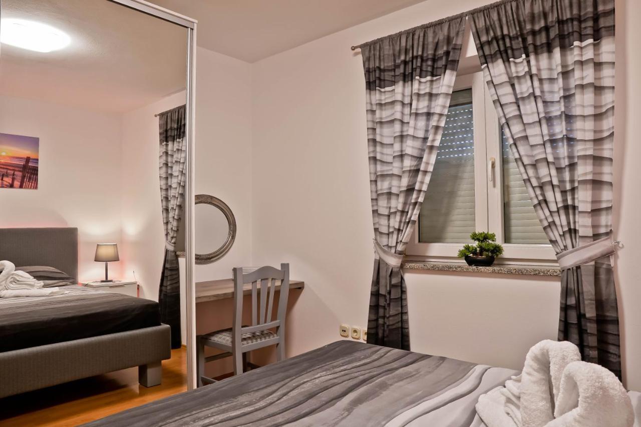 Apartment Suncica プーラ エクステリア 写真