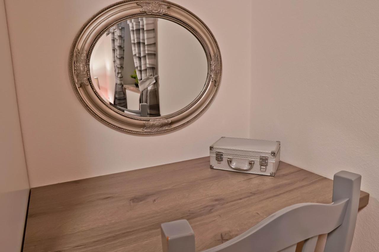 Apartment Suncica プーラ エクステリア 写真