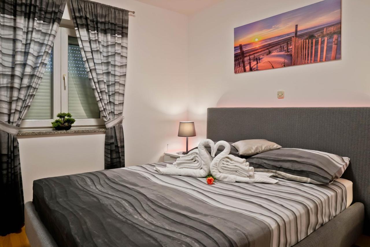 Apartment Suncica プーラ エクステリア 写真